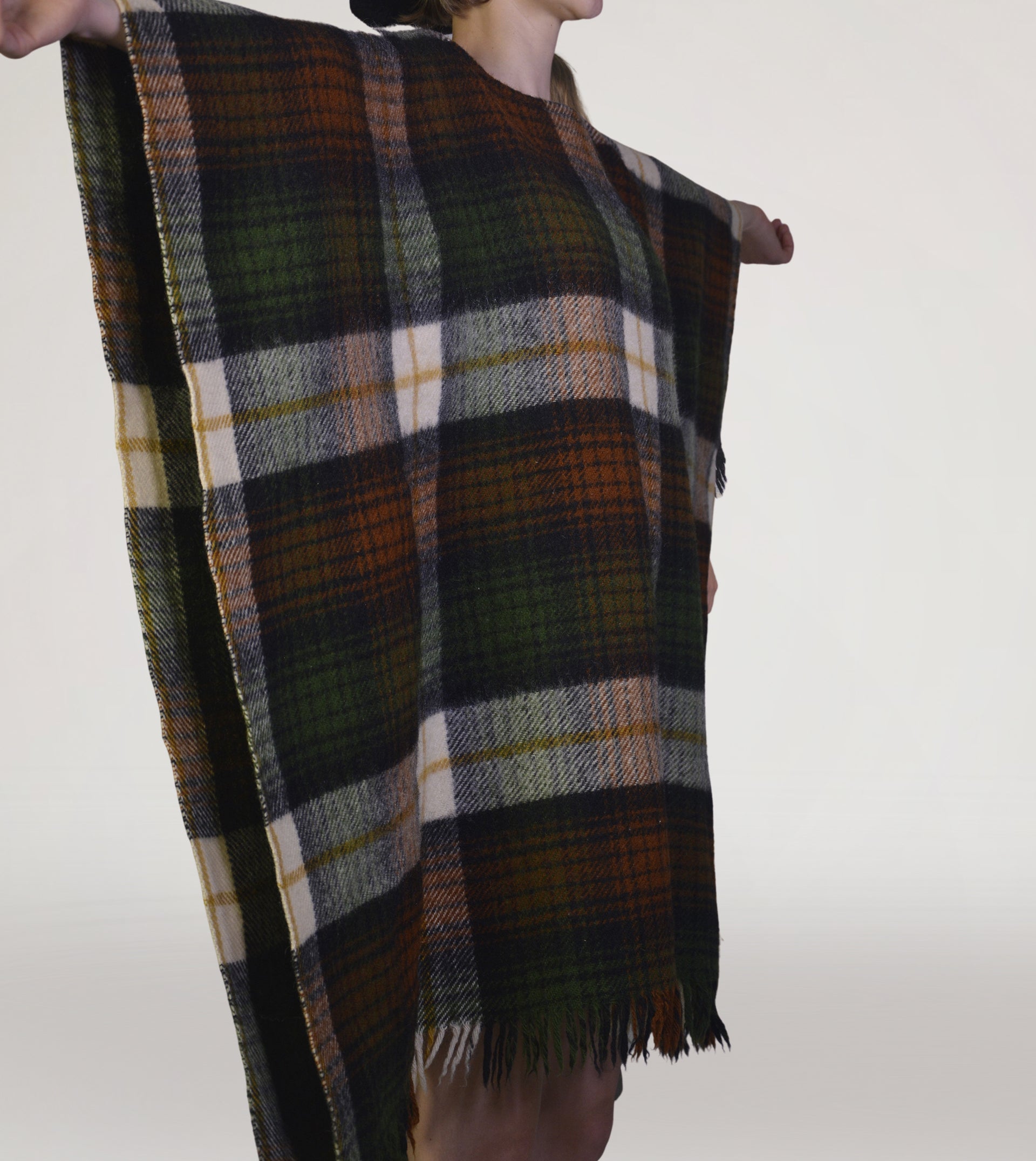 PNW (RE)COLLECTION Cape - PICKNWEIGHT - VINTAGE KILO STORE