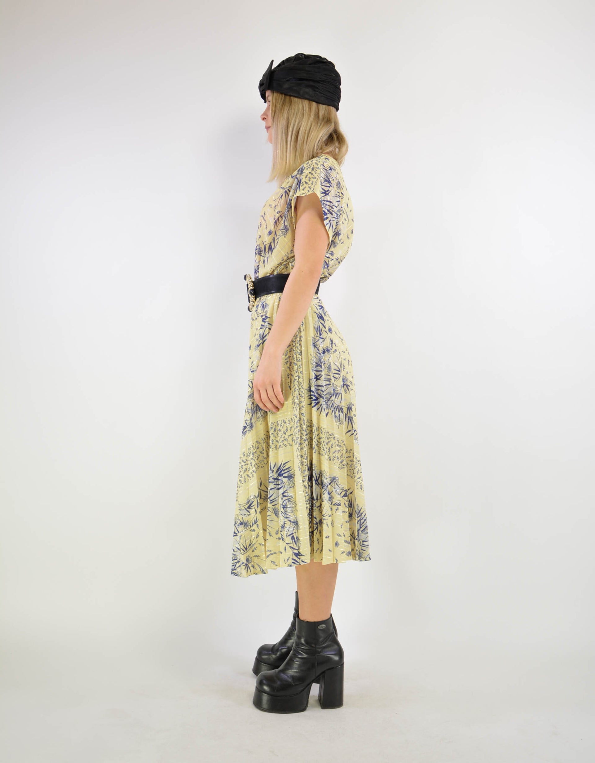 Golden flower dress - PICKNWEIGHT - VINTAGE KILO STORE