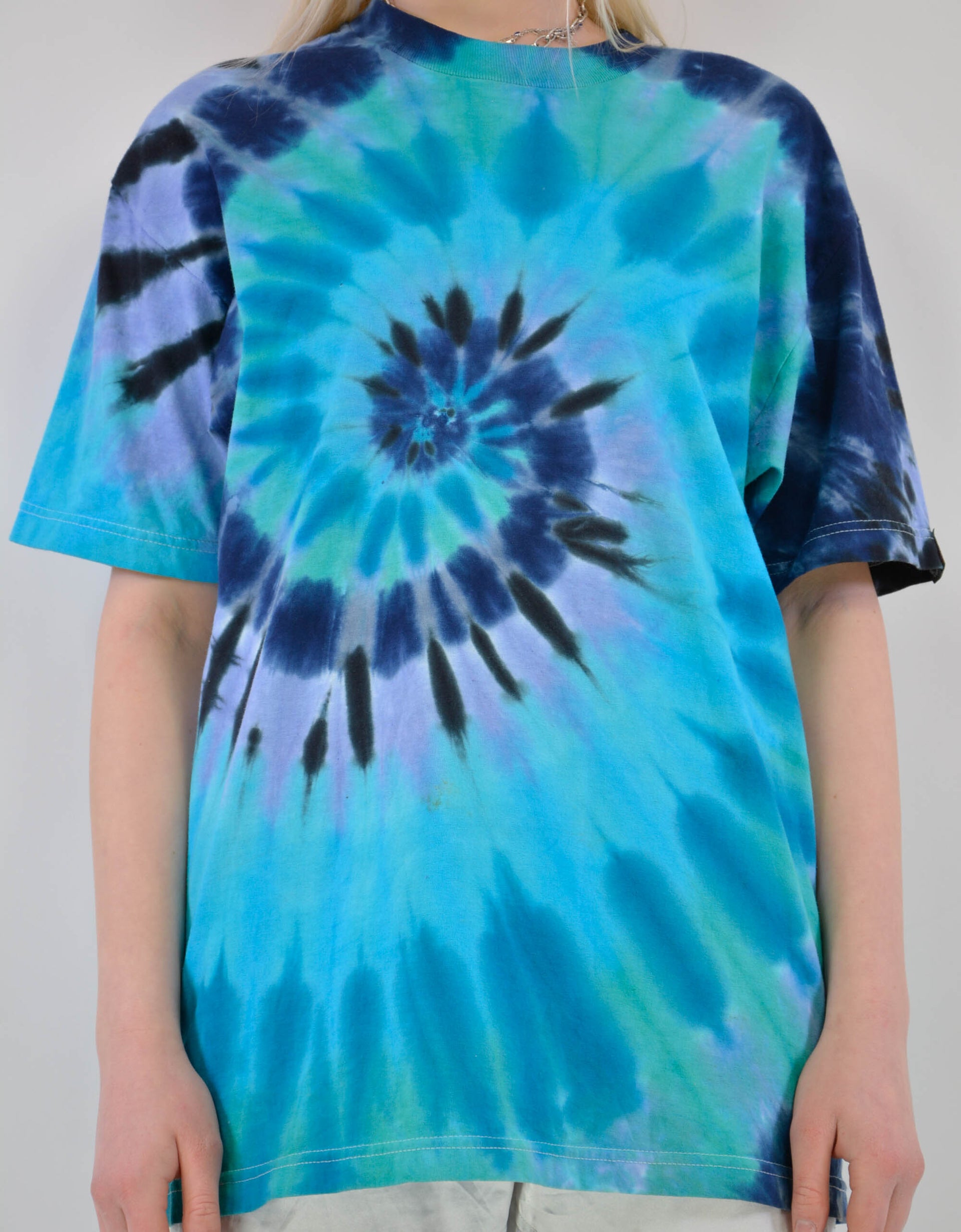 Batik tee - PICKNWEIGHT - VINTAGE KILO STORE