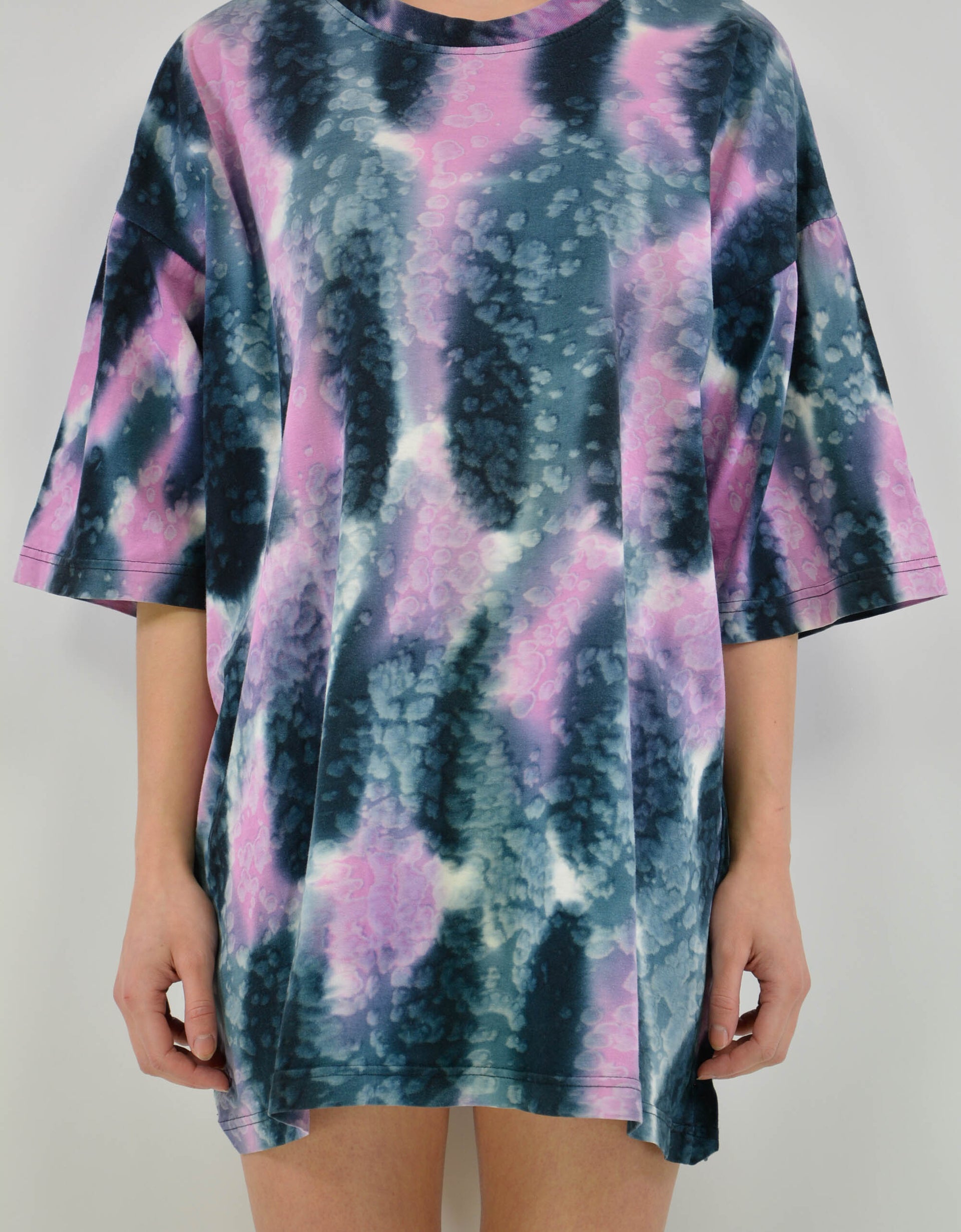 Batik tee - PICKNWEIGHT - VINTAGE KILO STORE