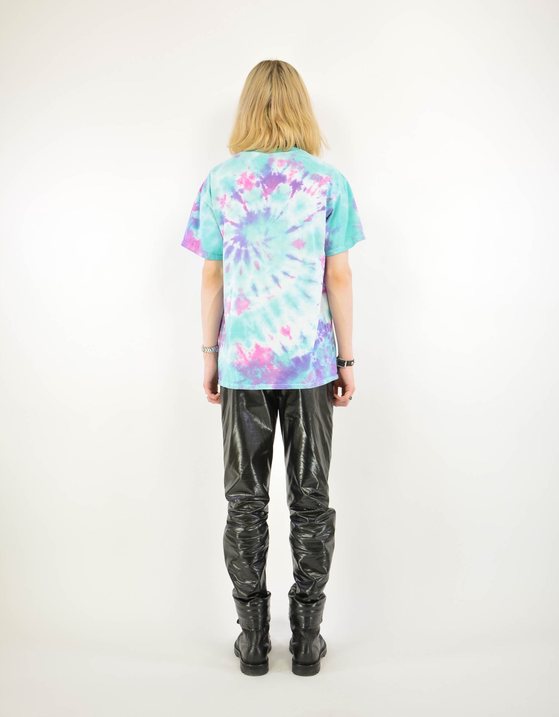Batik tee - PICKNWEIGHT - VINTAGE KILO STORE