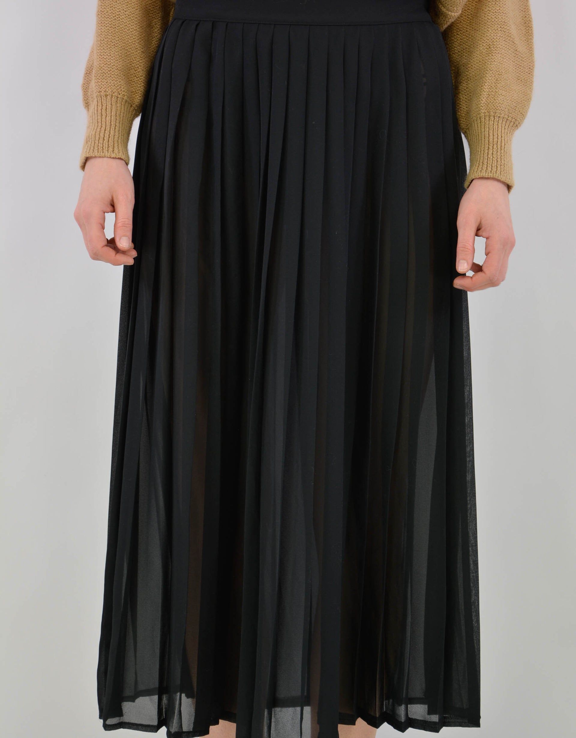 Black pleat skirt - PICKNWEIGHT - VINTAGE KILO STORE