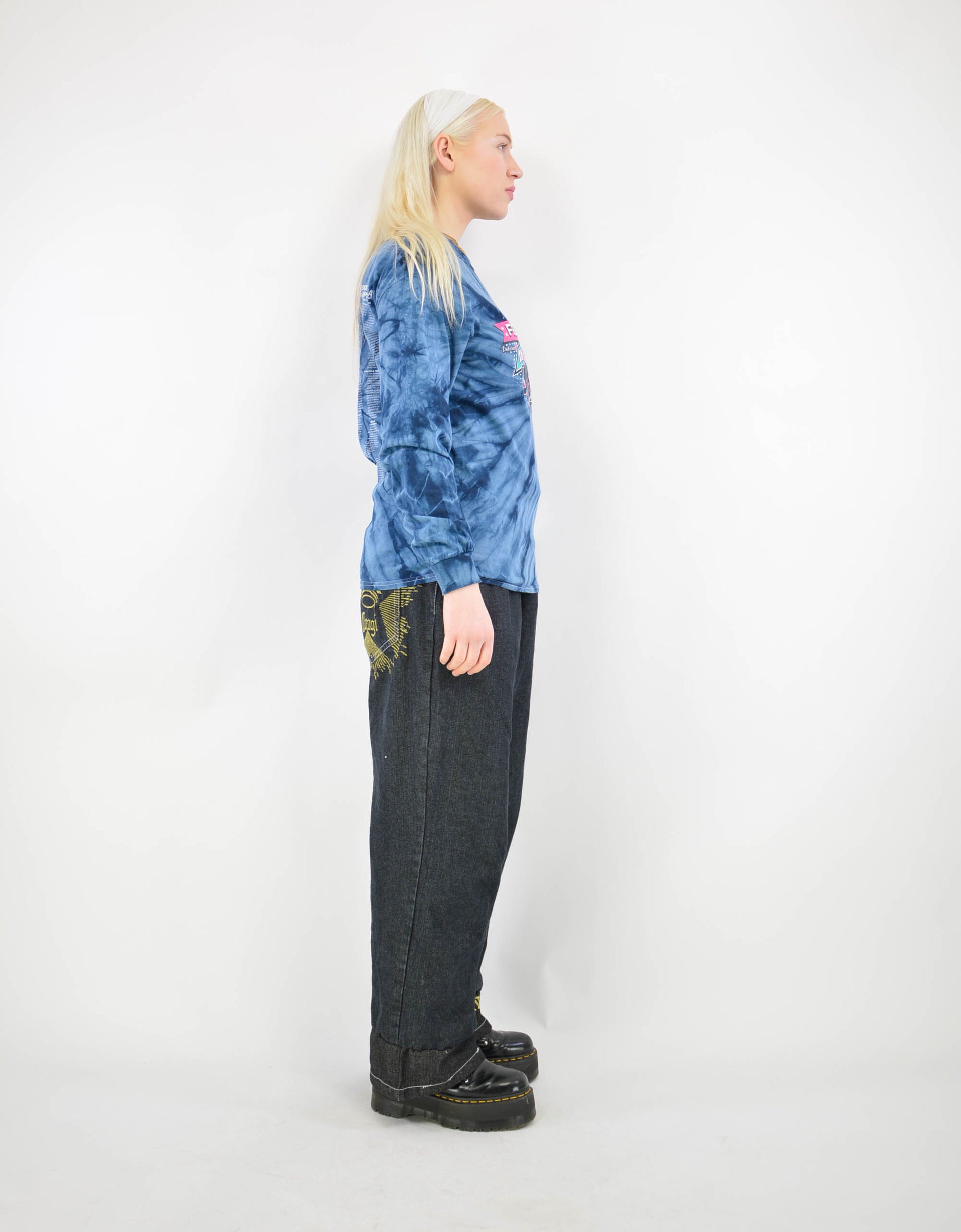 Batik sports tee - PICKNWEIGHT - VINTAGE KILO STORE