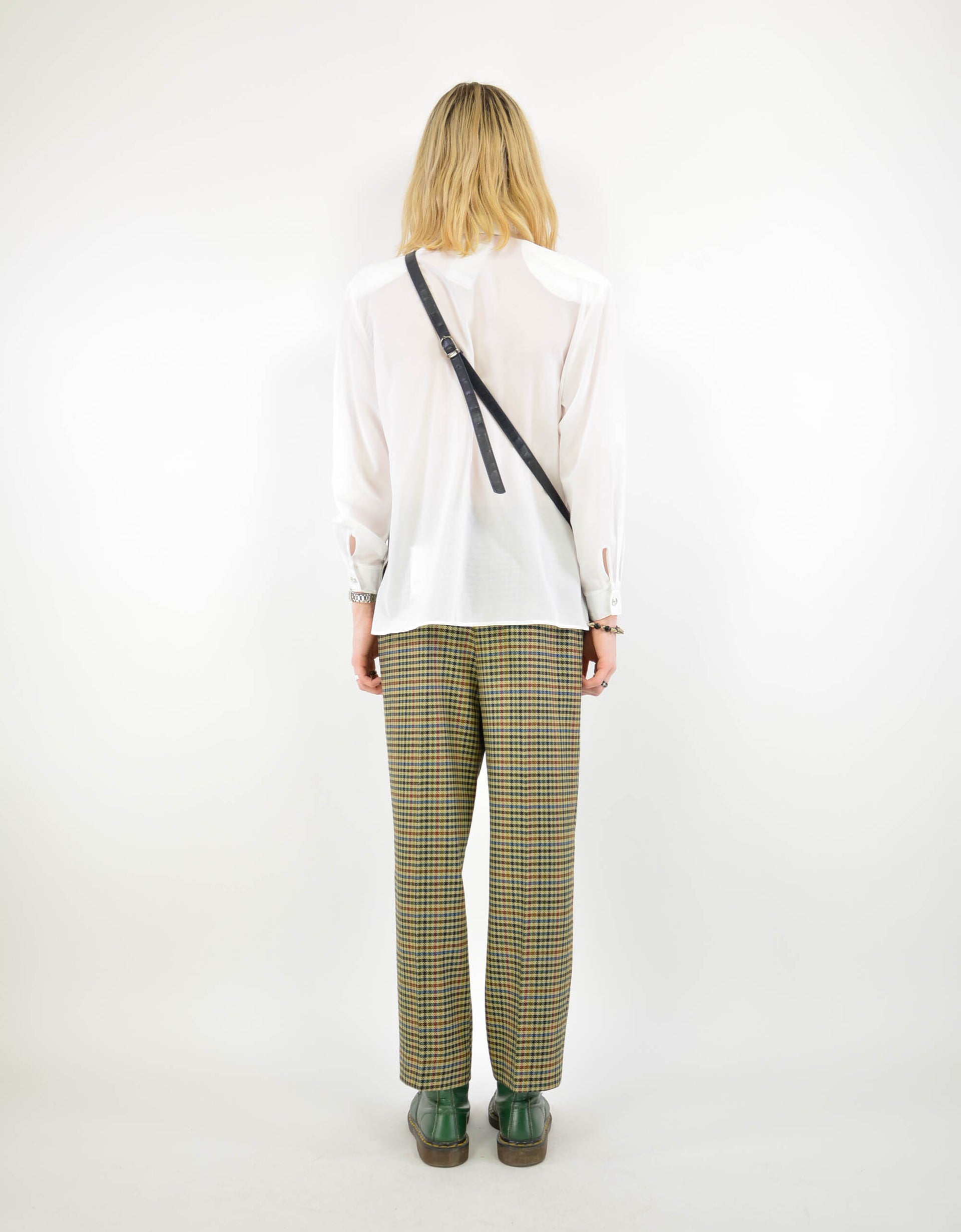 White ruffle blouse - PICKNWEIGHT - VINTAGE KILO STORE