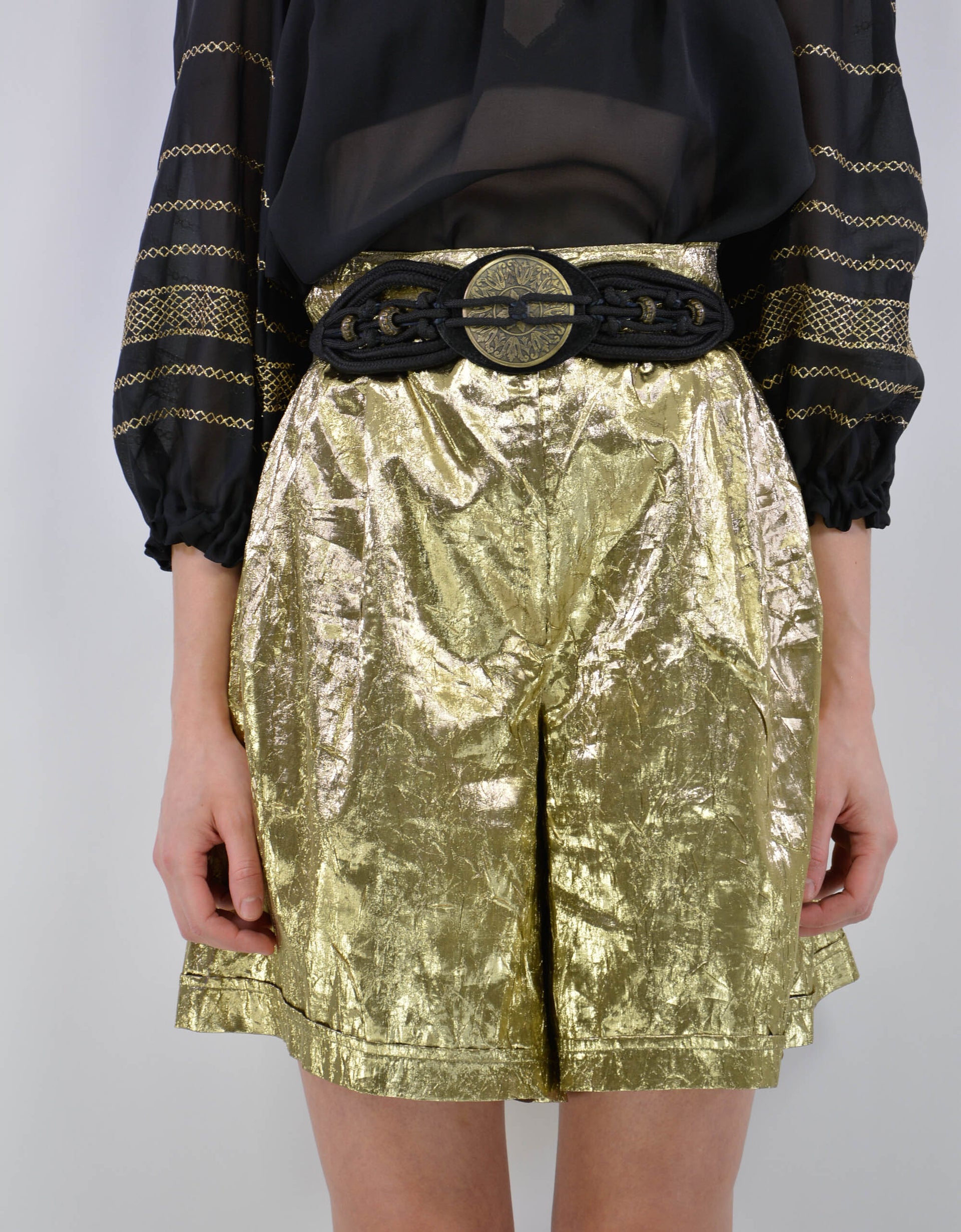 Golden lurex short - PICKNWEIGHT - VINTAGE KILO STORE
