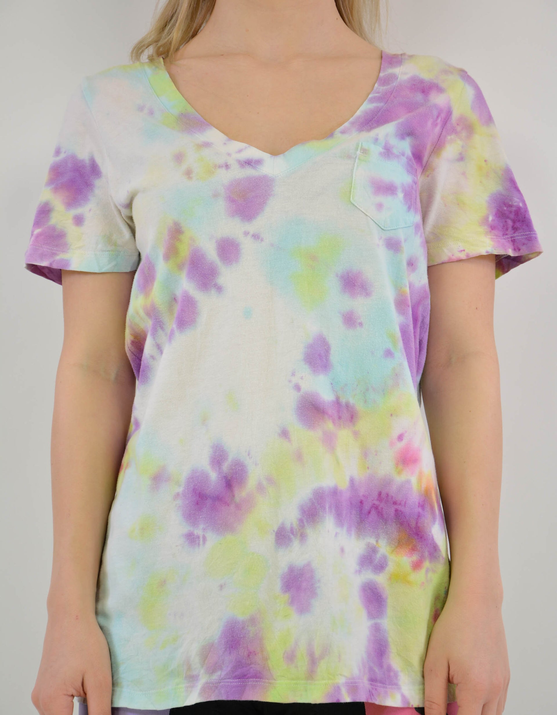 Batik tee - PICKNWEIGHT - VINTAGE KILO STORE