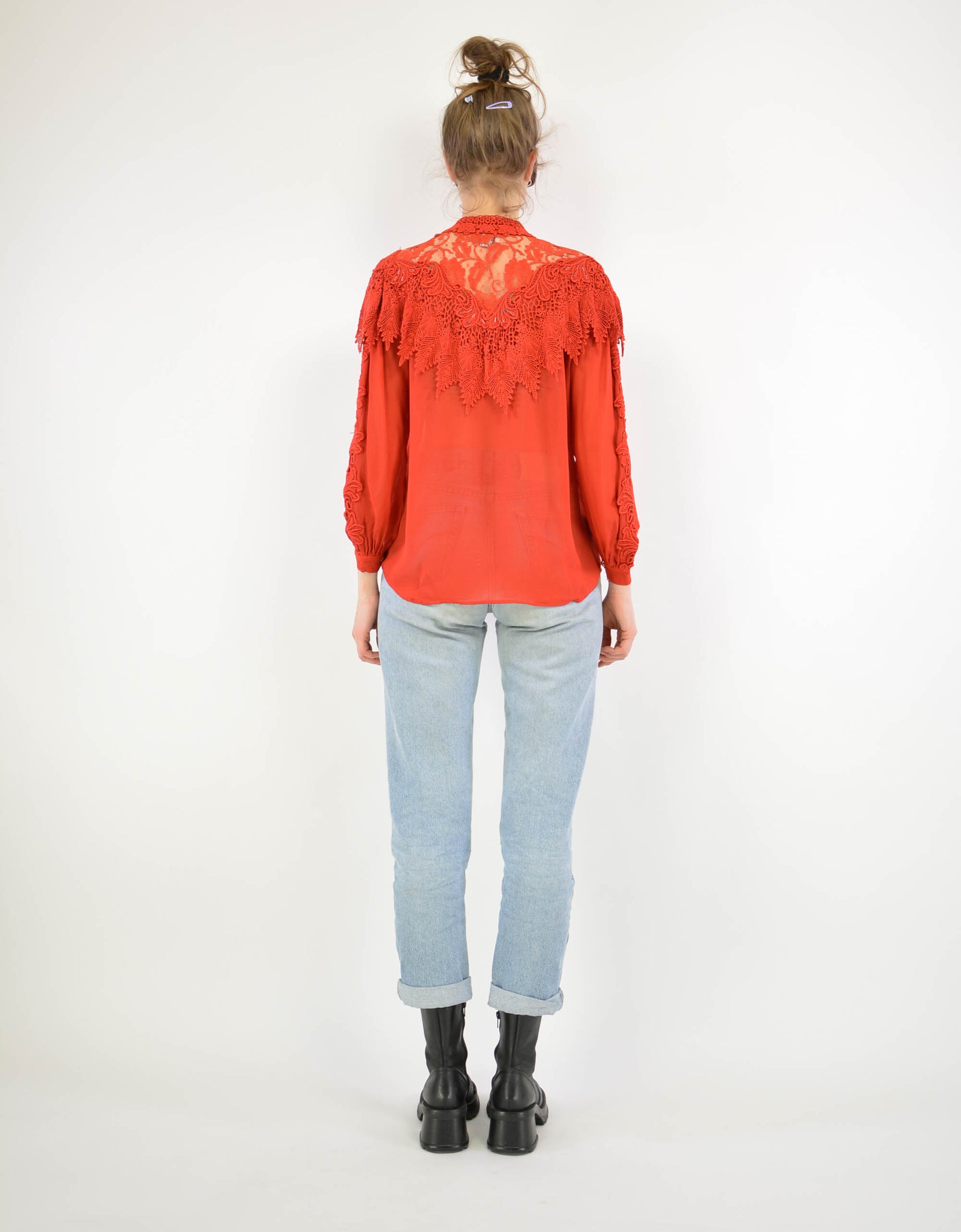 Red embroidered ruffle blouse - PICKNWEIGHT - VINTAGE KILO STORE