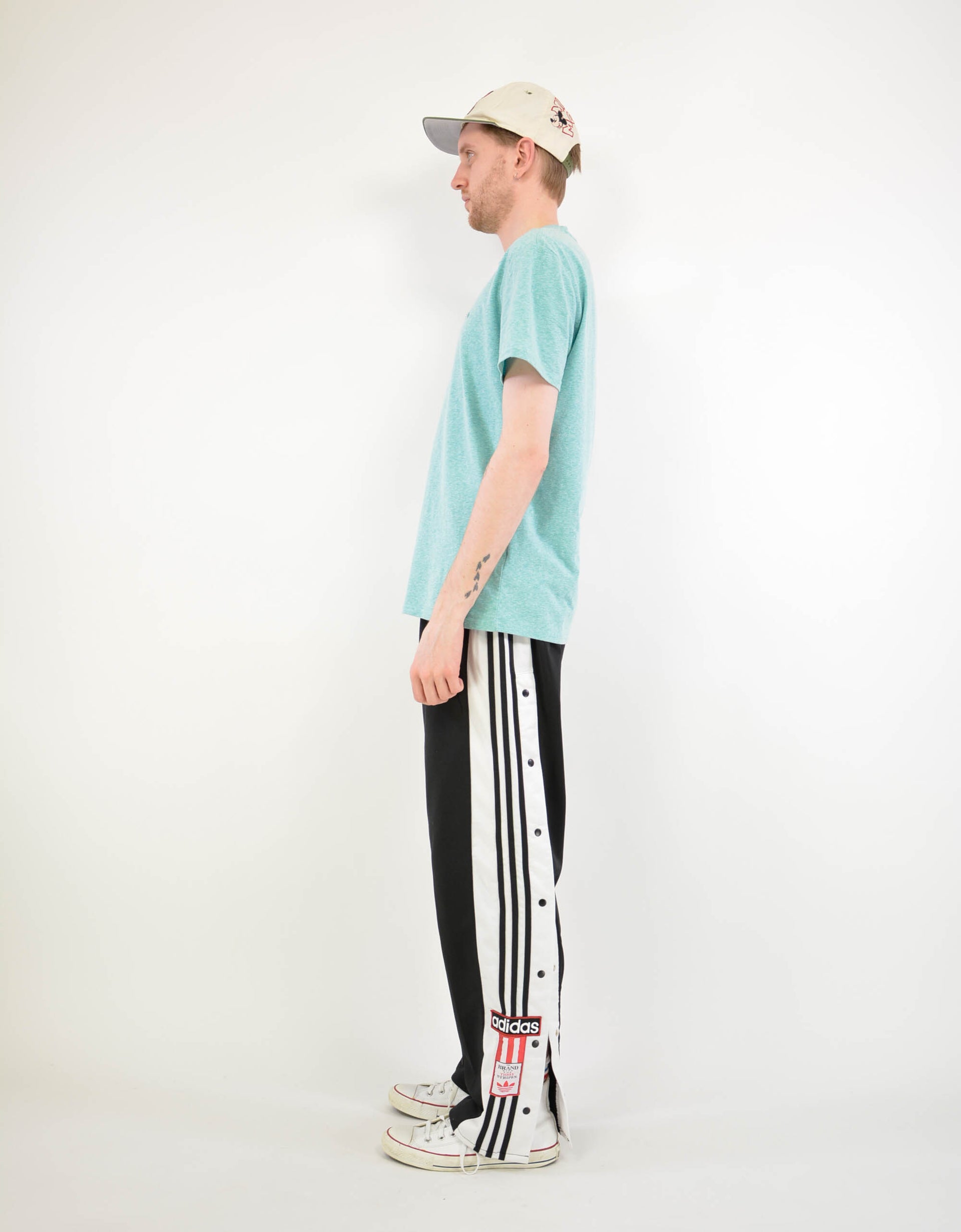 Tommy tee - PICKNWEIGHT - VINTAGE KILO STORE