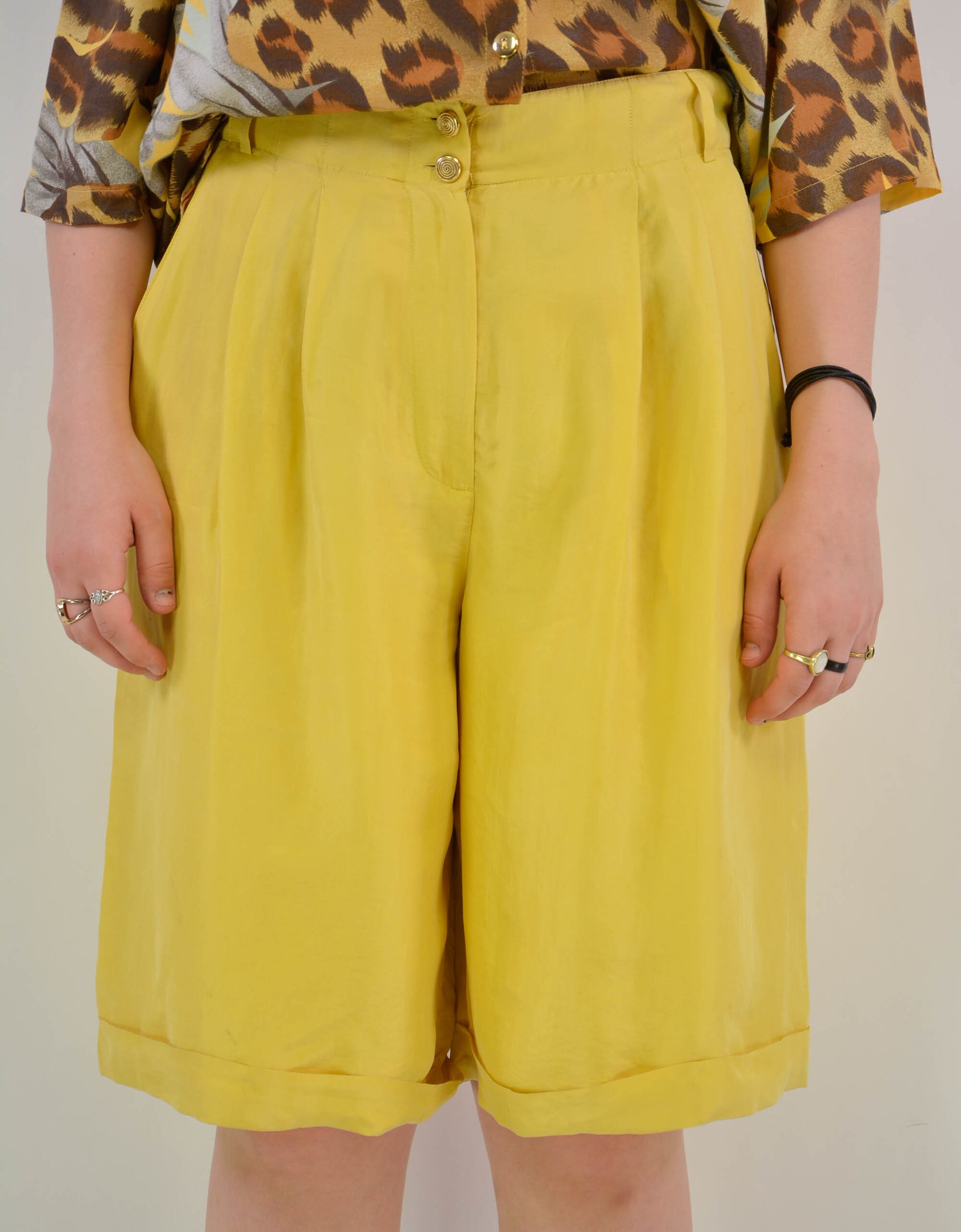 Silk shorts - PICKNWEIGHT - VINTAGE KILO STORE