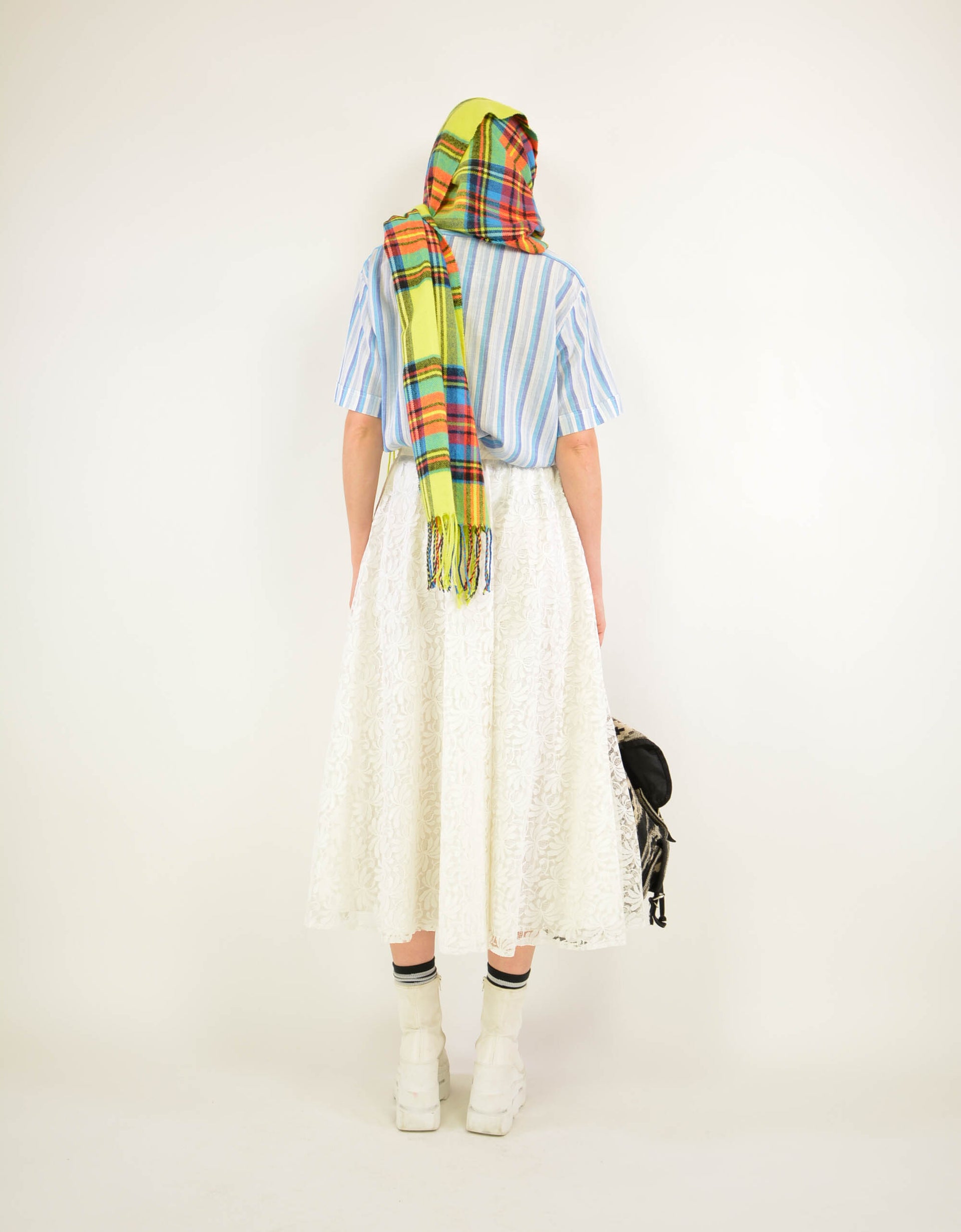 Embroidered white skirt - PICKNWEIGHT - VINTAGE KILO STORE