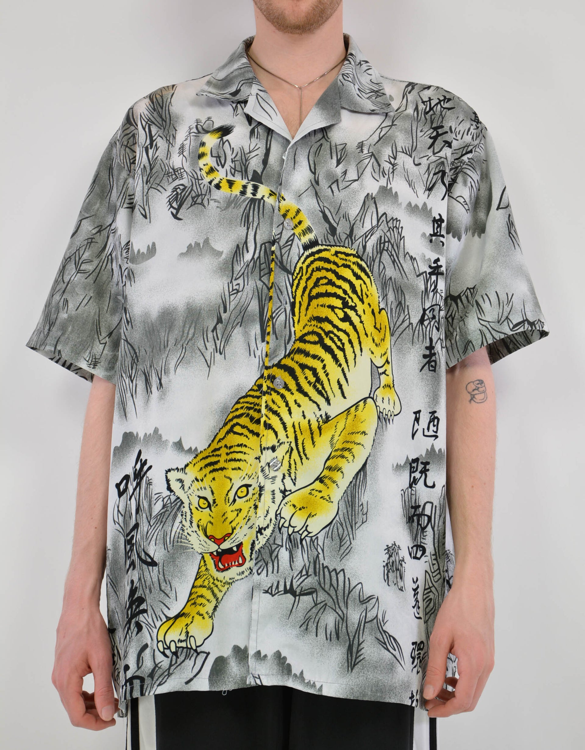 00s tiger print shirt - PICKNWEIGHT - VINTAGE KILO STORE
